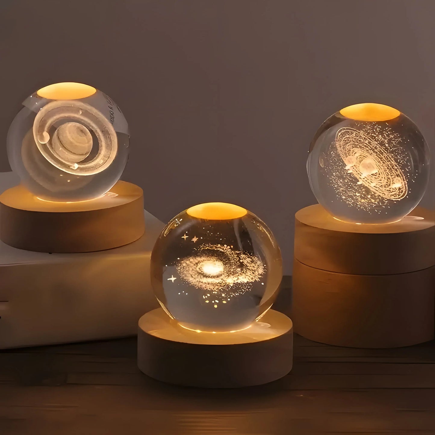 Astra Sphere Lamp