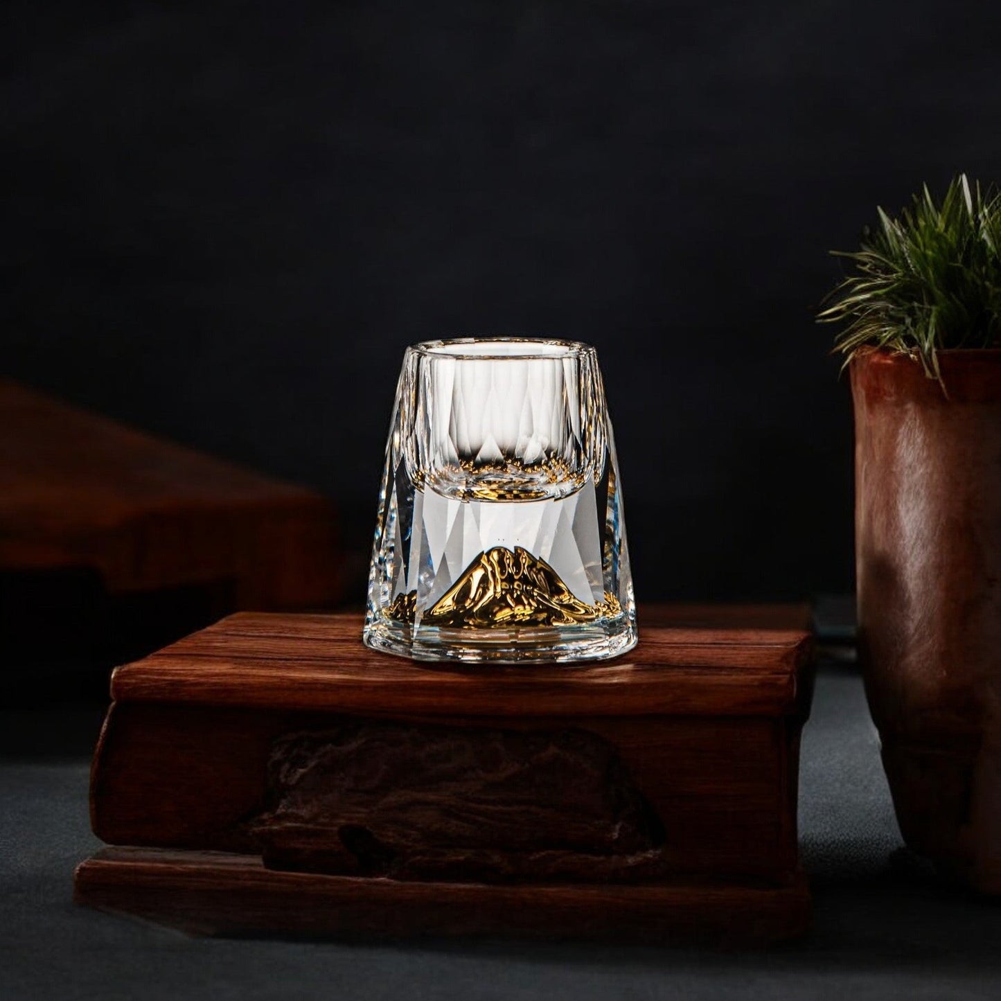 Luxury Crystal Glasses with Gold Flakes – Handgemaakt – Set van 2 – Voor whisky en premium dranken