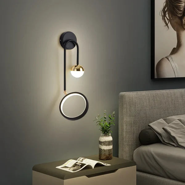 Zwarte design wandlamp