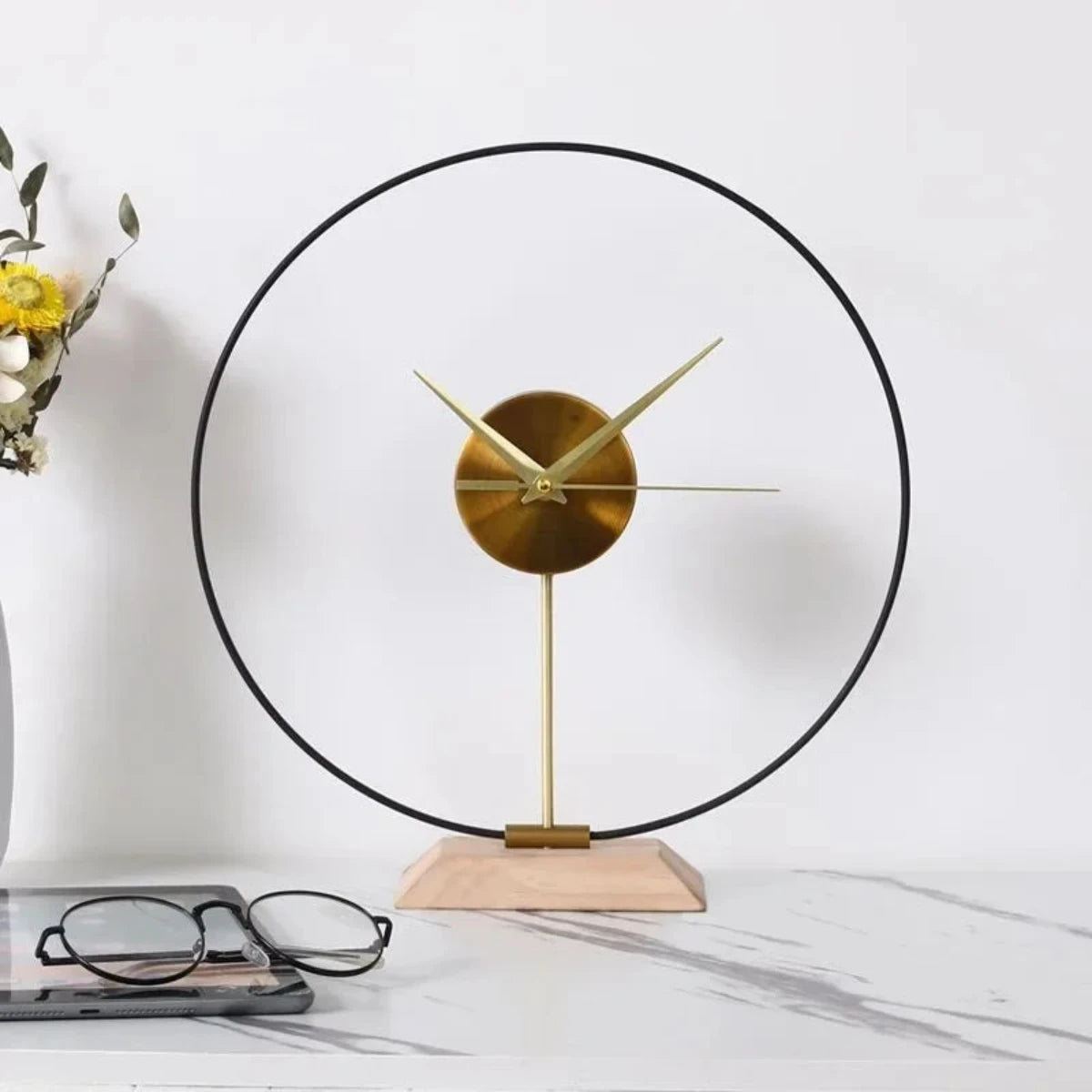 Stevig Koolstofstaal Wandklok Fay