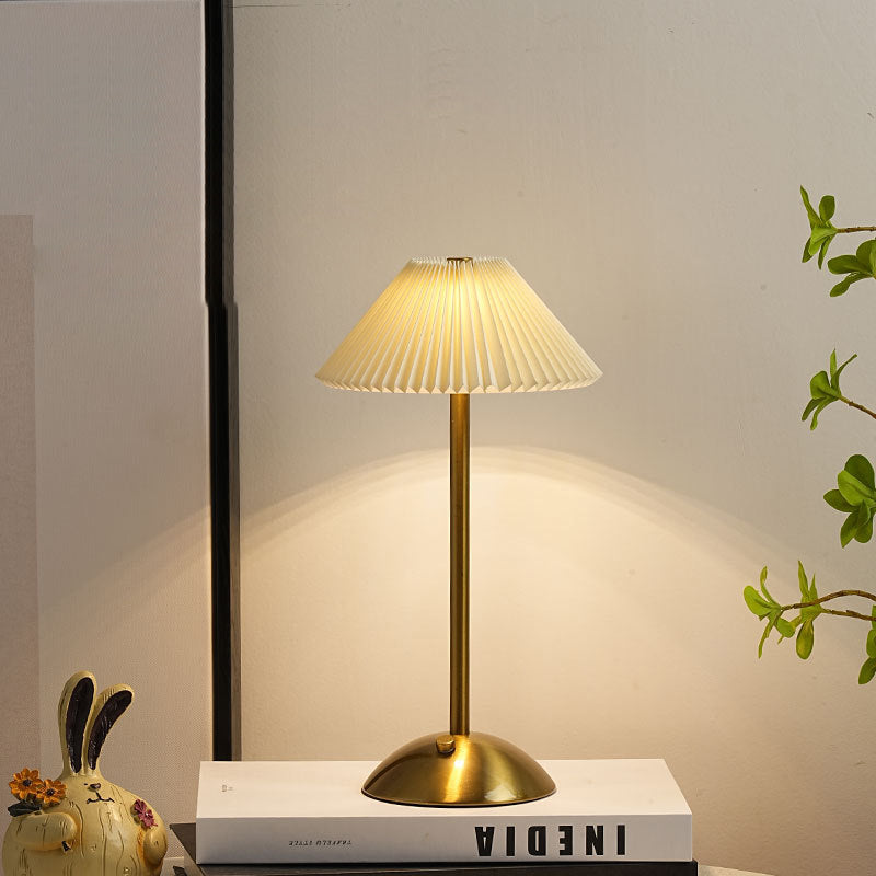 Contemporary Scandinavische Oplaadbare IJzeren Stof Conische Plissé 1-Licht Tafellamp Voor Bedside