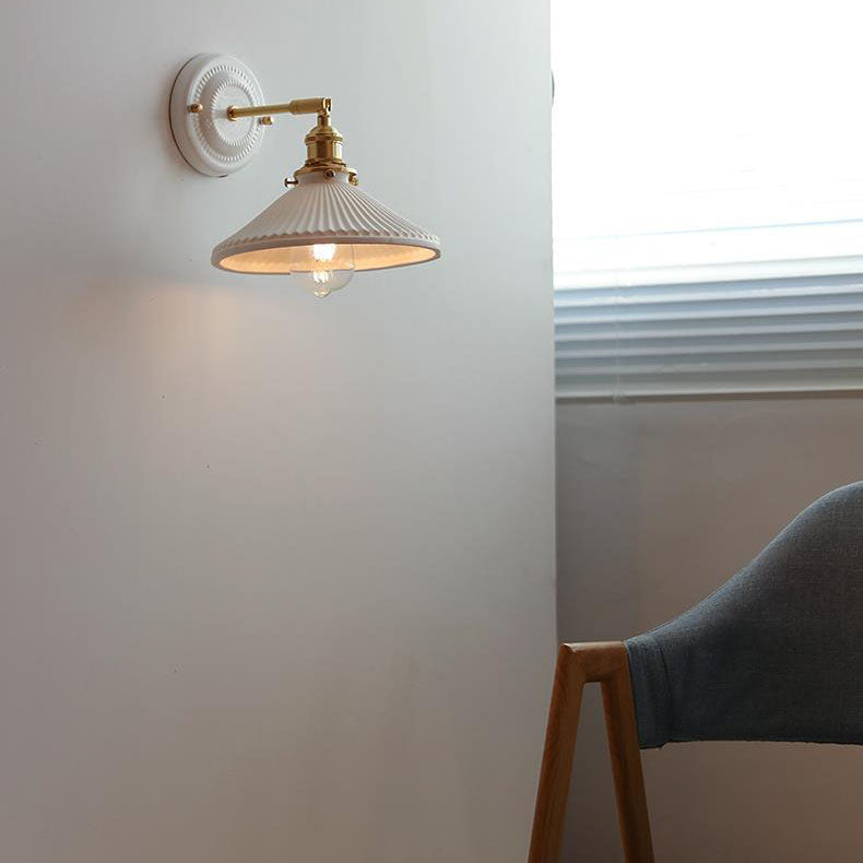 Traditionele Vintage Ronde Keramische Messing 1-Licht Wandlamp voor Woonkamer