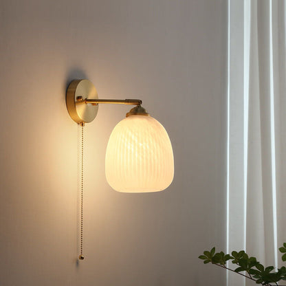 Noordse Gestreepte Melk Witte Glas Messing 1-Licht Trekkoord Wandlamp