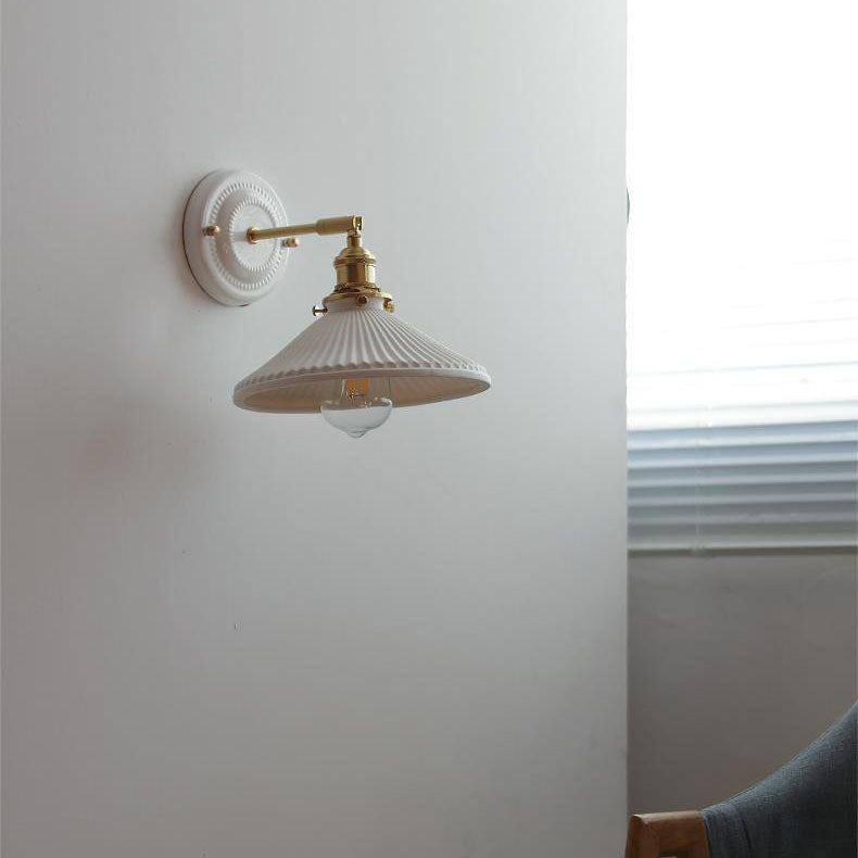 Traditionele Vintage Ronde Keramische Messing 1-Licht Wandlamp voor Woonkamer