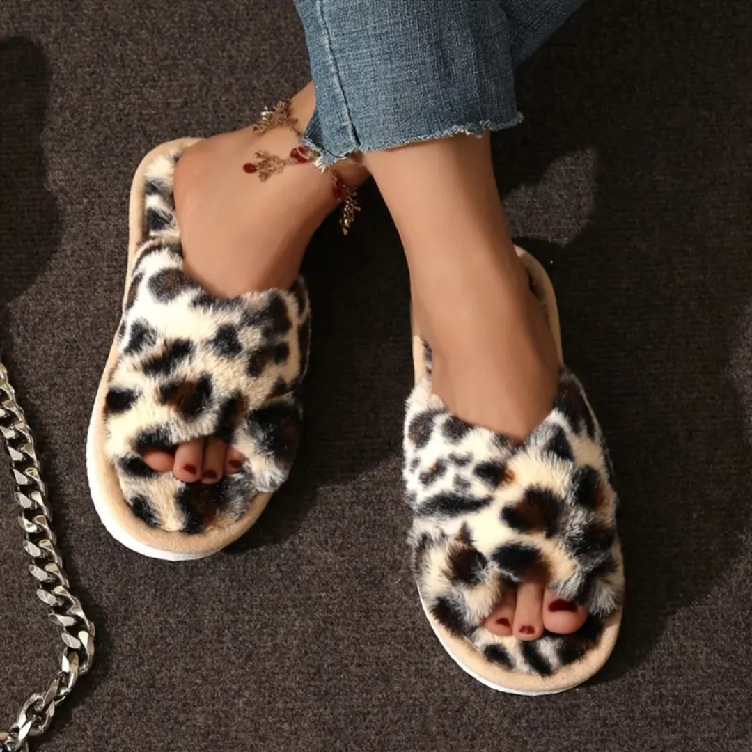 FLUFFY CRISS-CROSS SLIPPERS