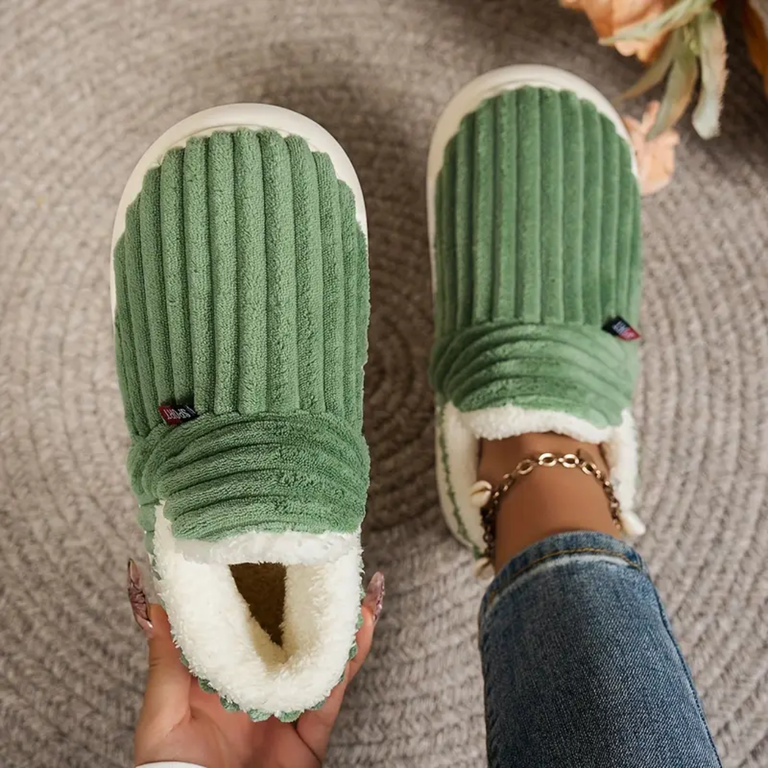 FLEECE COMFORT SLIPPERS