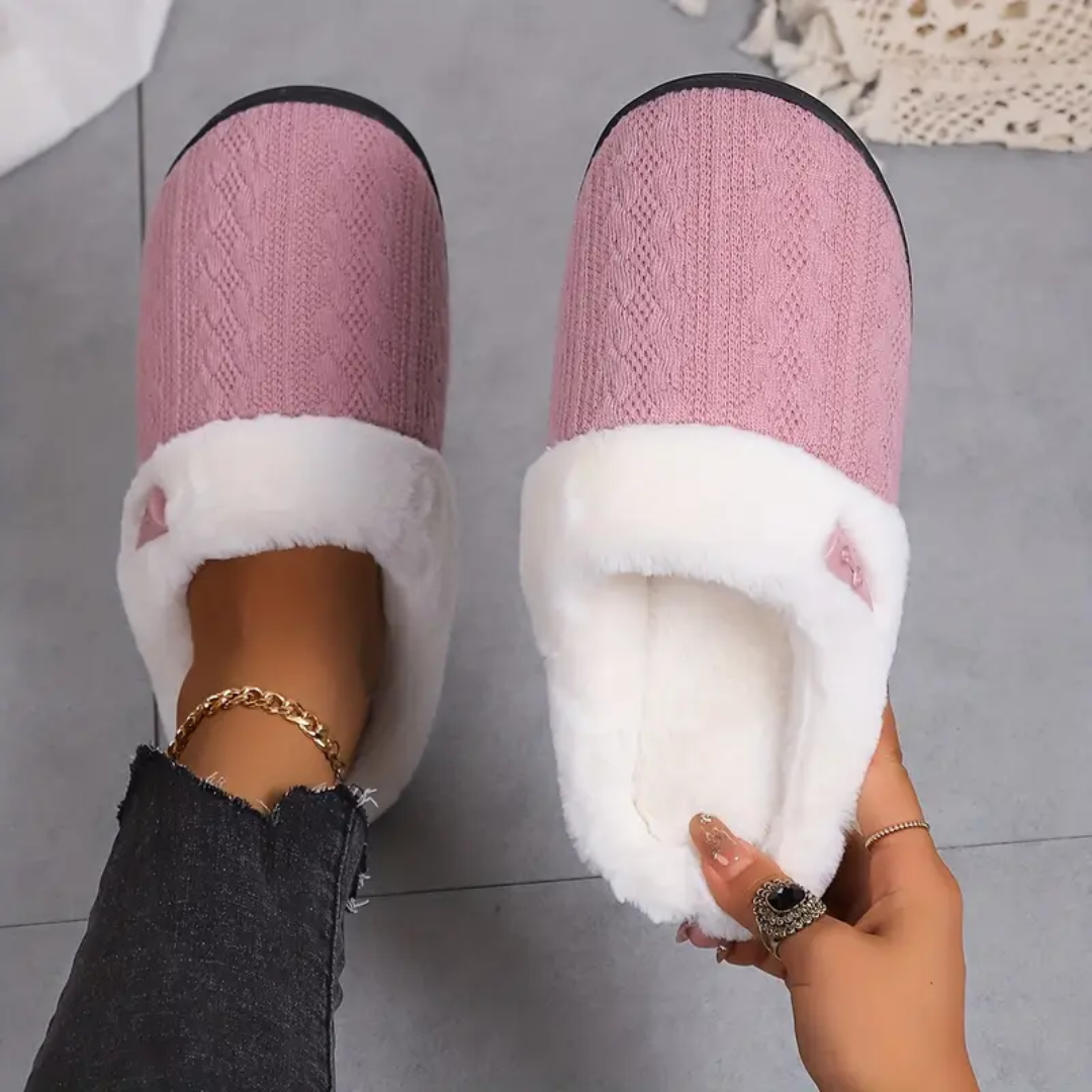 PLUSH SHERPA SLIPPERS