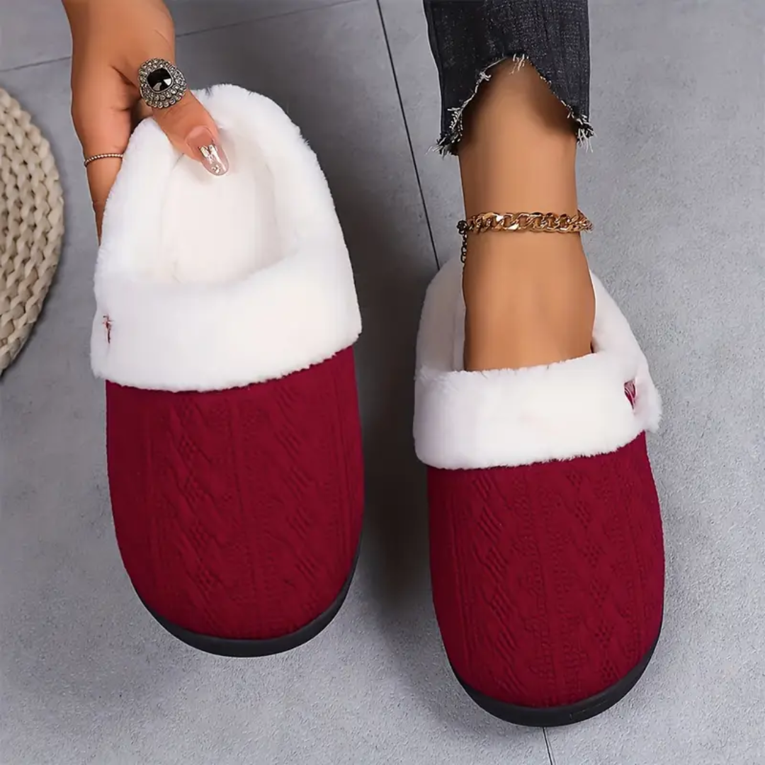 PLUSH SHERPA SLIPPERS