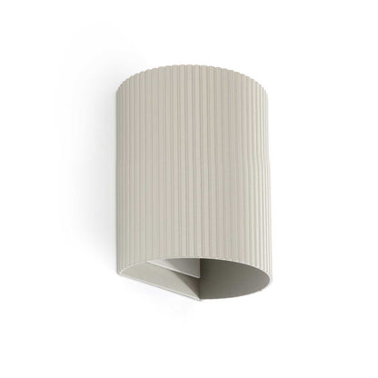 Sole - Geribbelde wandlamp van staal voor de gang