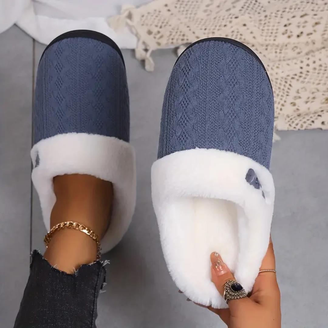 PLUSH SHERPA SLIPPERS