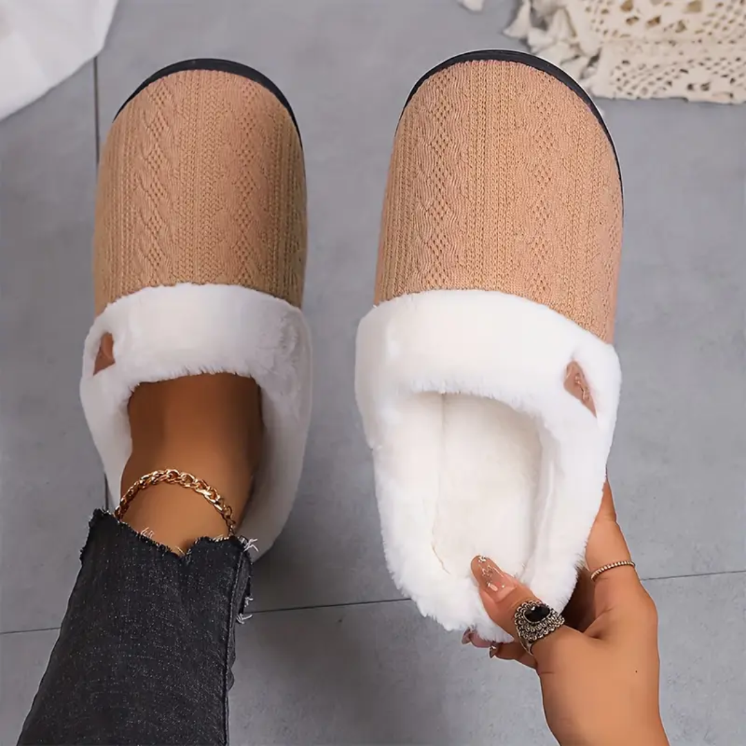 PLUSH SHERPA SLIPPERS