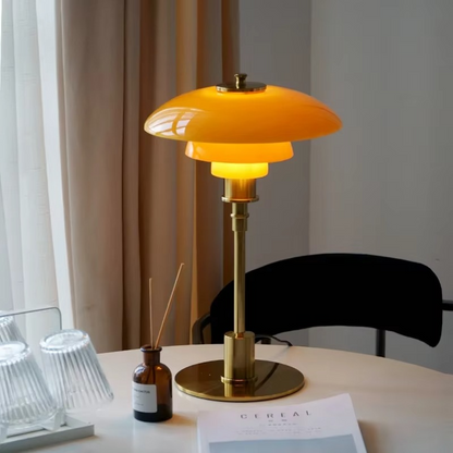 Design Tafellamp met Glazen Kap – Sfeervol Licht en Minimalistische Elegantie