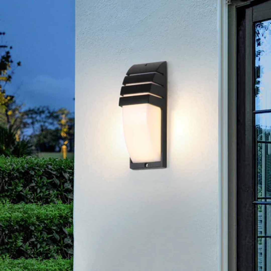 Luxora Bewegingssensor Buitenwandlamp - Waterdichte LED Buitenlantaarn Voor De Tuin