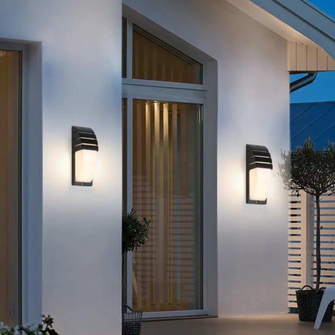 Luxora Bewegingssensor Buitenwandlamp - Waterdichte LED Buitenlantaarn Voor De Tuin