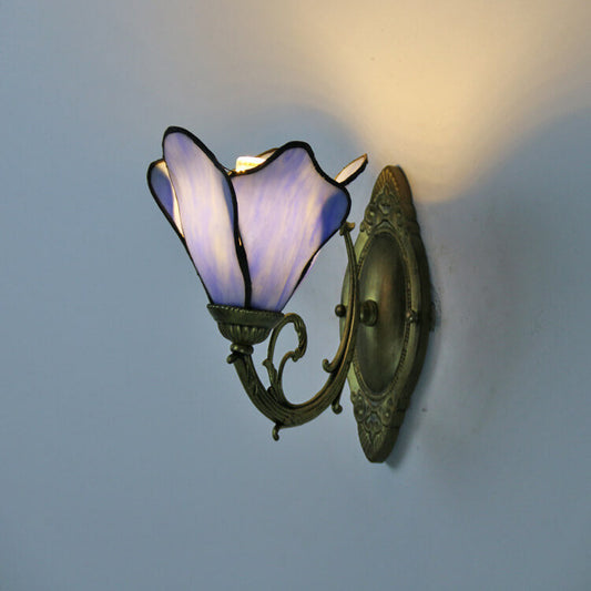 Vintage Tiffany Bloemblaadjes Glas-in-lood 1-Licht Wandlamp