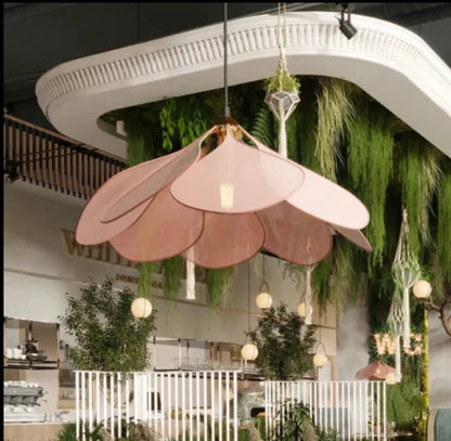 Bloemvormige Hanglamp – Natuurlijk Design en Sfeervolle Verlichting