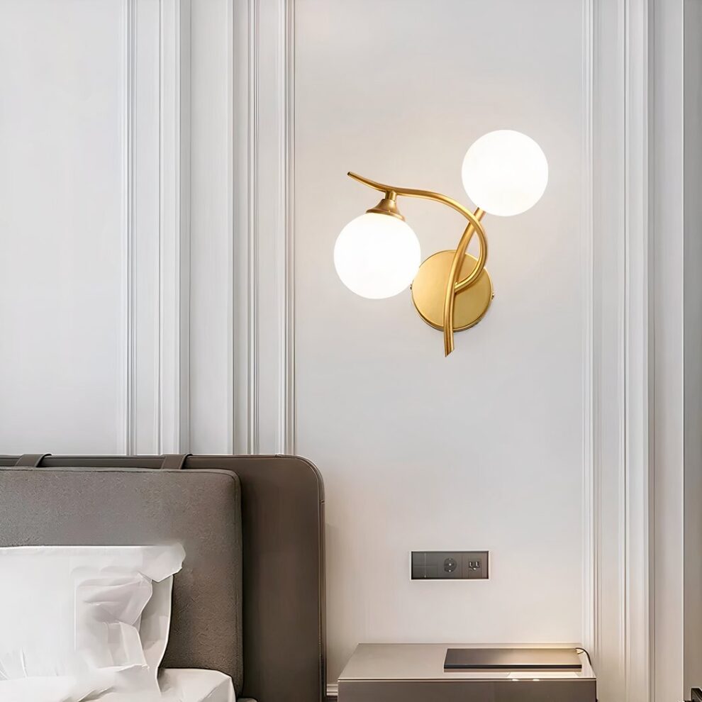 Zwart en Goud Bolvormige Wandlamp