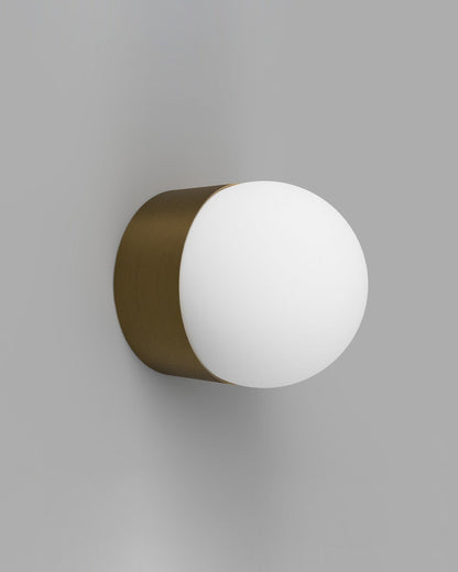 Gekaderde Orb Wandlamp