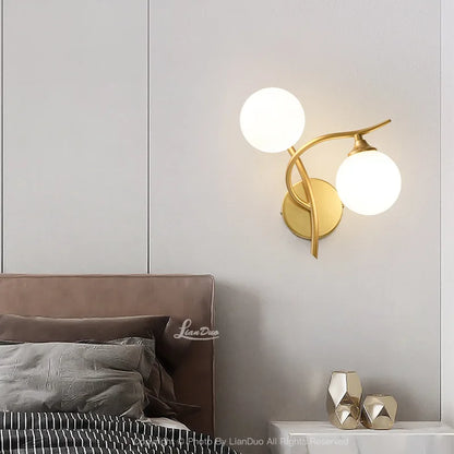 Zwart en Goud Bolvormige Wandlamp