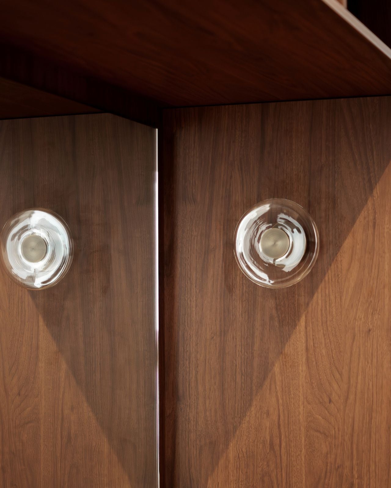 Inverted Glass Dome Wandlamp