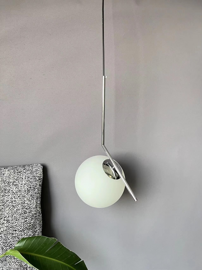 Metalen glazen bol hanglamp
